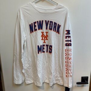 NWT New York Mets Long Sleeve Shirt